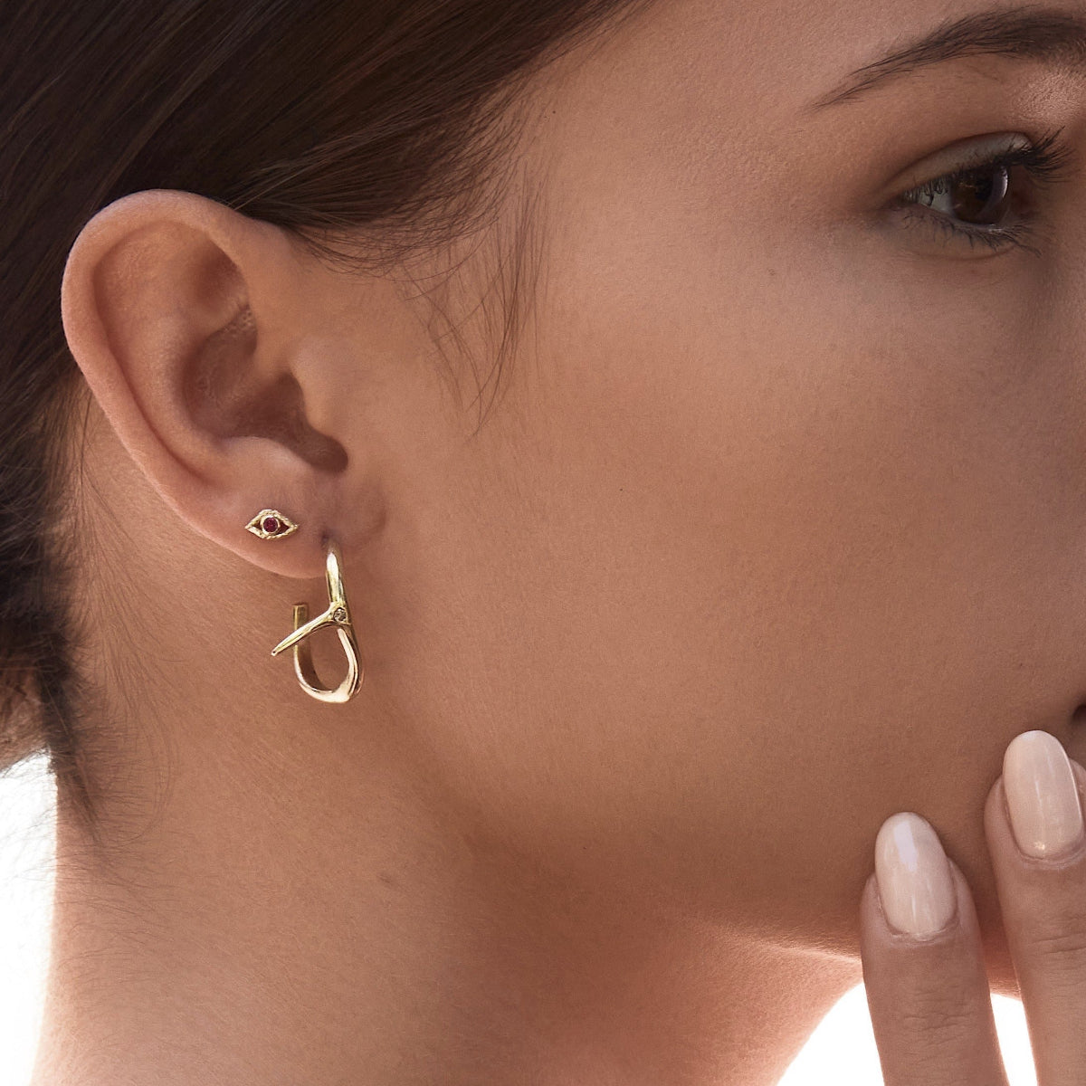 Eye ruby stud earring, Thorn hoop earring