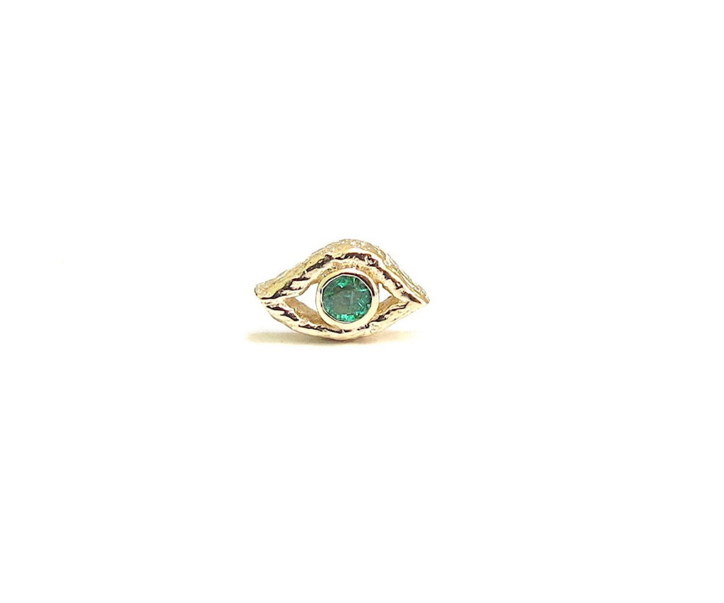 Eye emerald stud earring