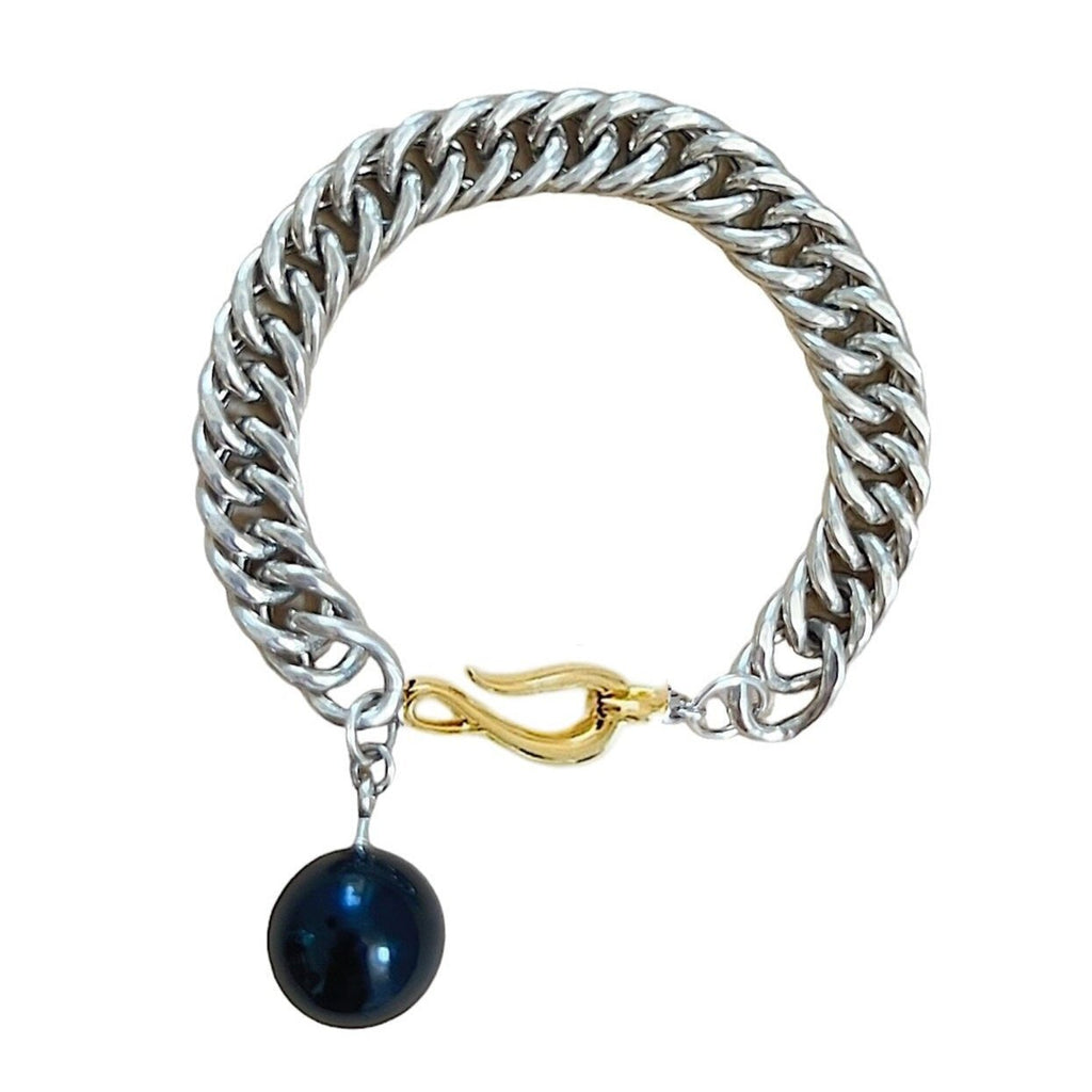 Orb onyx bracelet