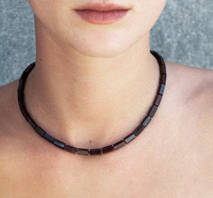 Pillar garnet collar necklace