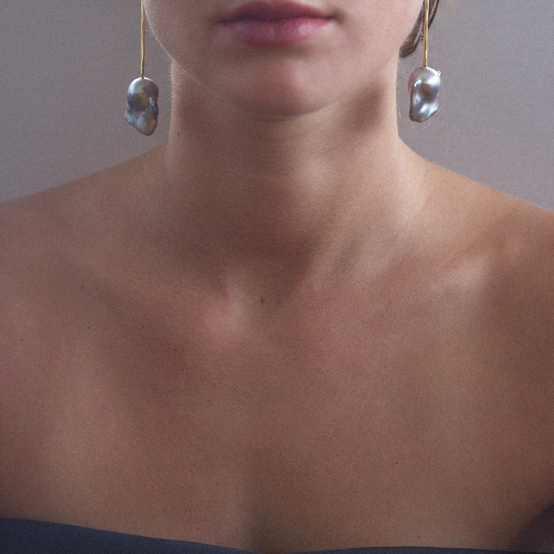 Baroque grey pearl drop earrings