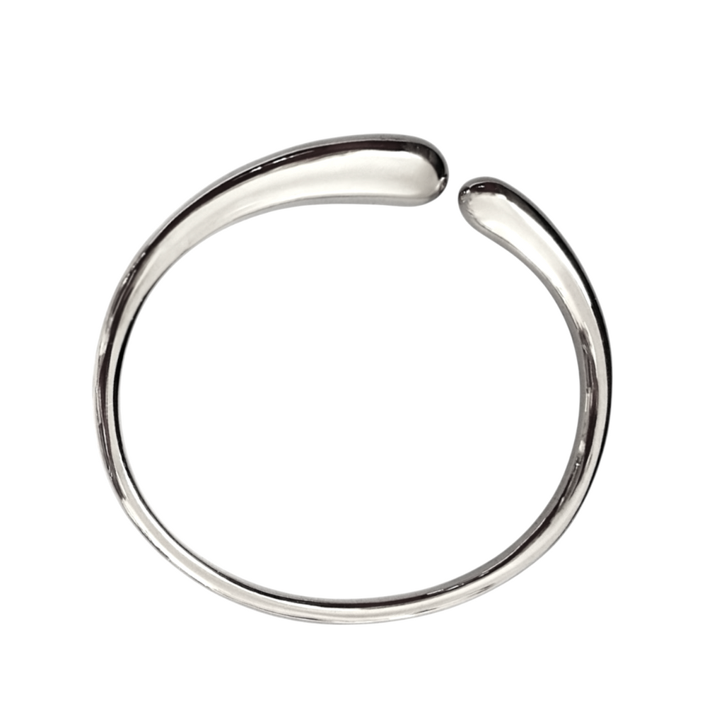 Fluid silver bangle