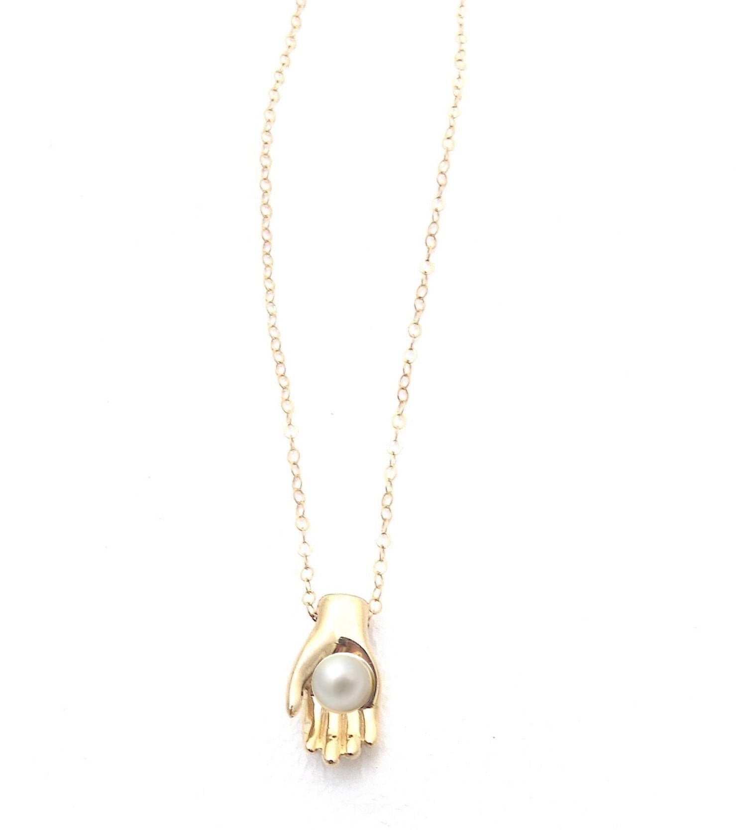 Giving hand pearl pendant necklace