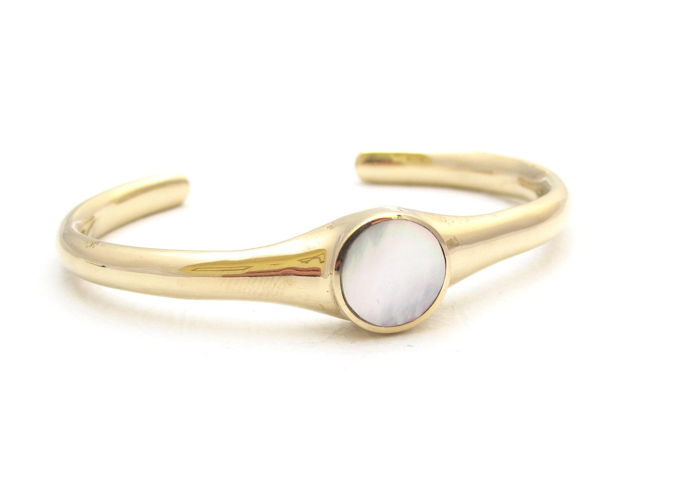 Core Mother of pearl cuff bracelet 