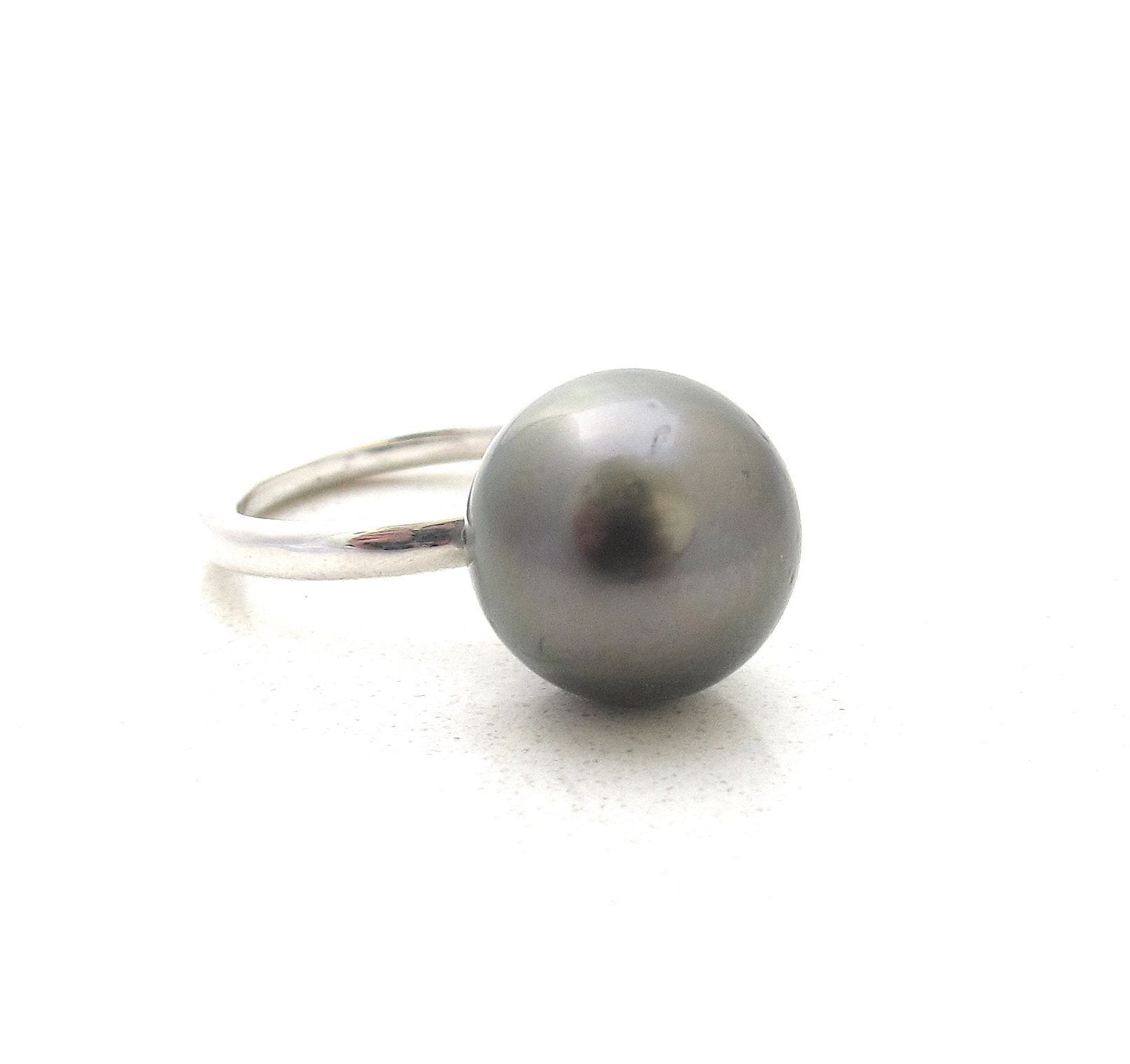 Globe black pearl ring, Sphere ring